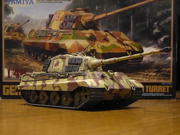 1/3ドイツ軍重戦車 キングタイガー ヘンシェル砲塔 インテリア　ツィンメリット Amazon | TAKOM 1/35 ドイツ軍重戦車 キングタイガー ヘンシェル